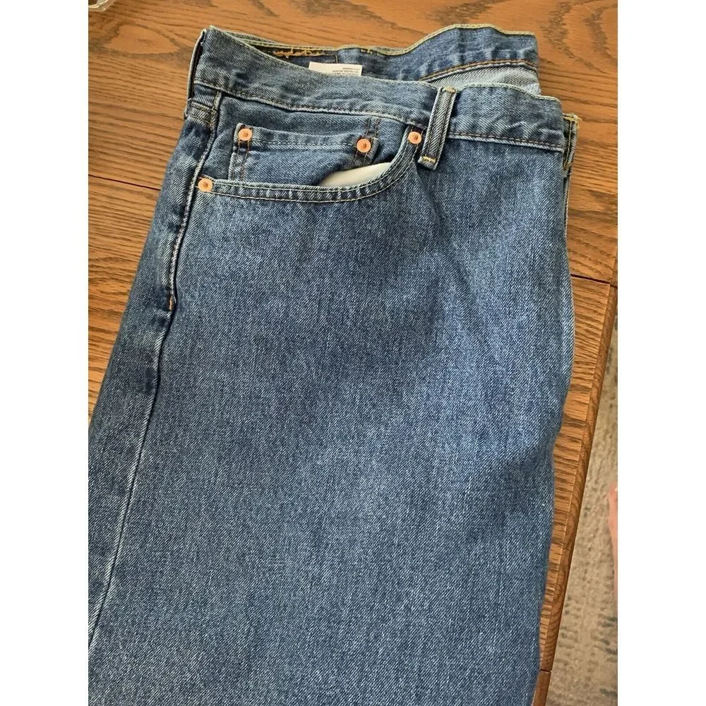 Levis elevate your
